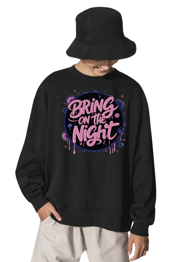 Bring on the night zwart trui unisex